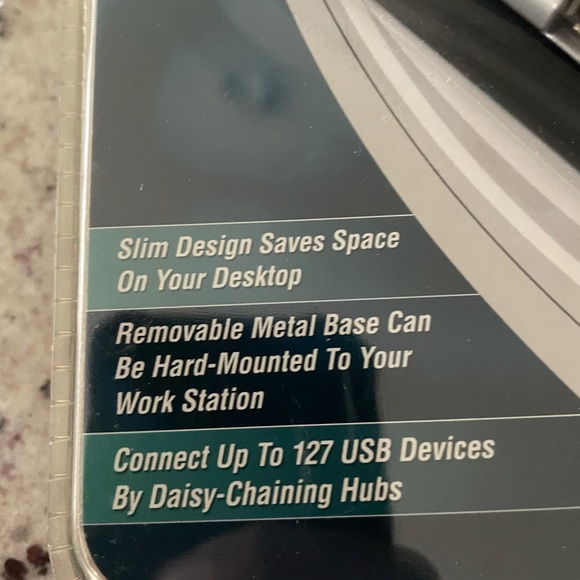 Usb 4 port HUB  cables to go new - Picture 4 of 6